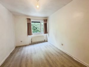 Bedroom- click for photo gallery